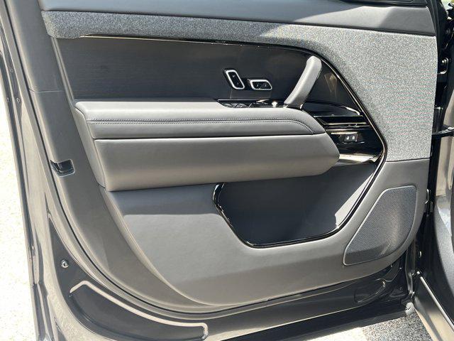 new 2025 Land Rover Range Rover Sport car, priced at $114,155