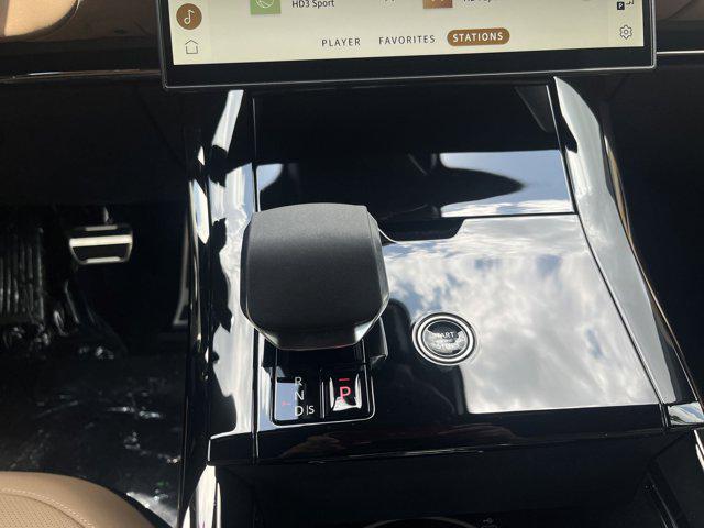 new 2025 Land Rover Range Rover Sport car, priced at $119,682
