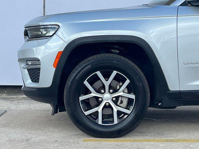 used 2024 Jeep Grand Cherokee car, priced at $26,998