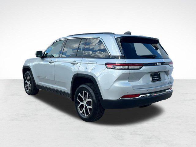 used 2024 Jeep Grand Cherokee car, priced at $26,998