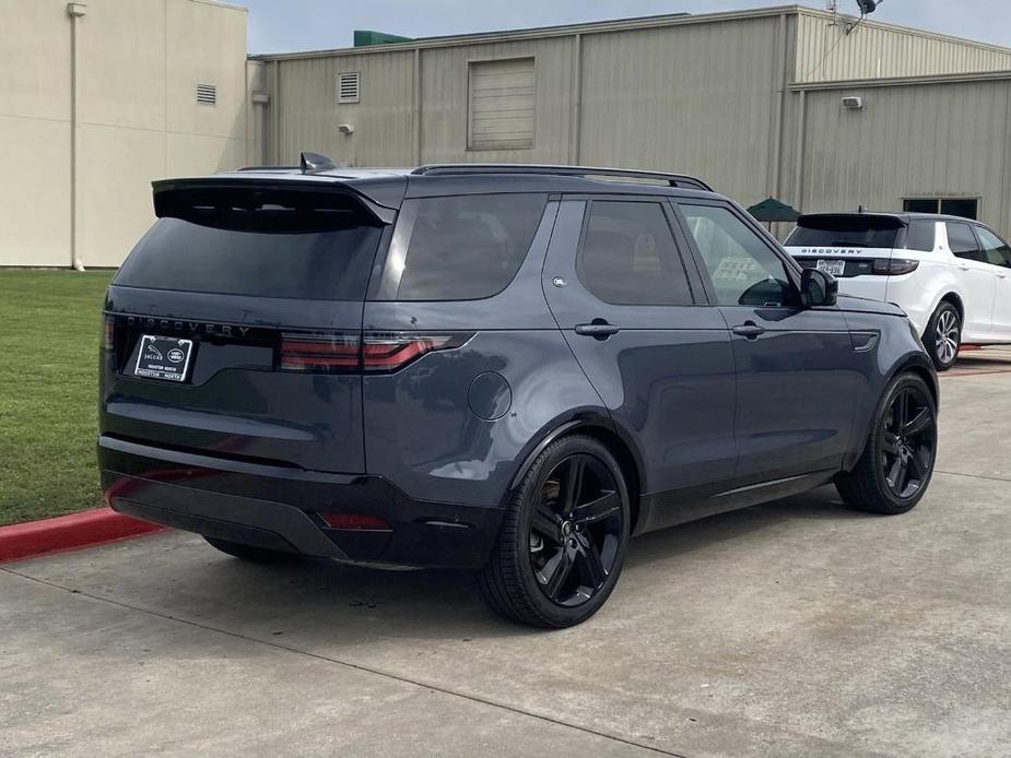 new 2024 Land Rover Discovery car, priced at $75,811