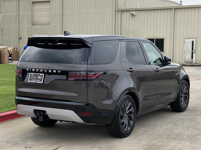 new 2024 Land Rover Discovery car, priced at $86,558