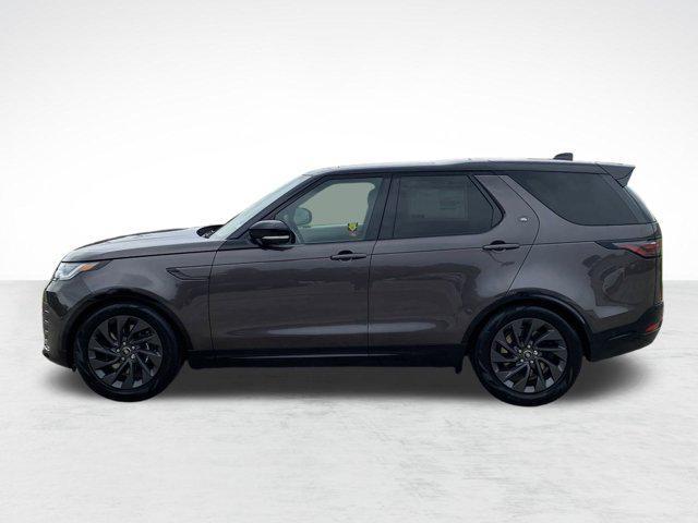 used 2024 Land Rover Discovery car, priced at $70,555