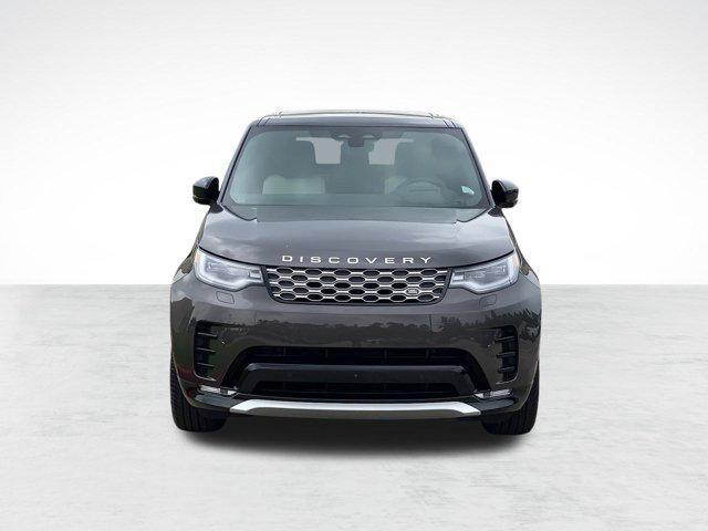 new 2024 Land Rover Discovery car, priced at $86,558