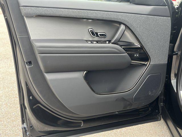 new 2025 Land Rover Range Rover Sport car, priced at $119,630