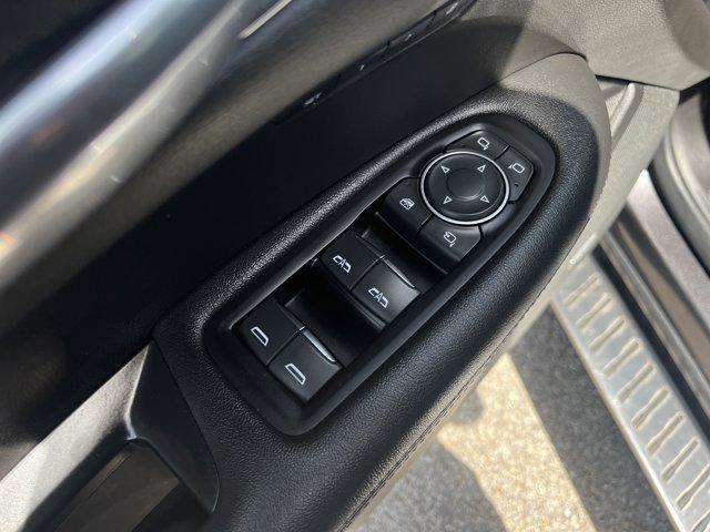 used 2019 Cadillac XT5 car, priced at $24,498