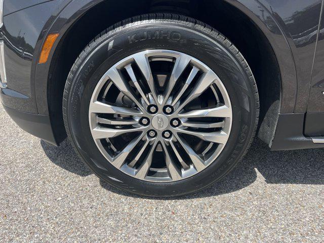 used 2019 Cadillac XT5 car, priced at $24,498