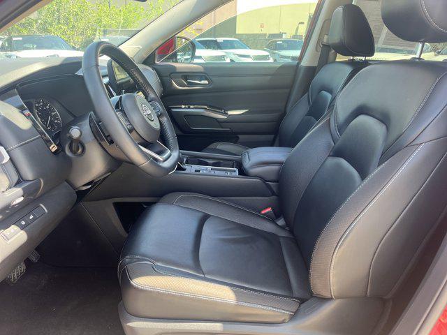 used 2023 Nissan Pathfinder car, priced at $31,998