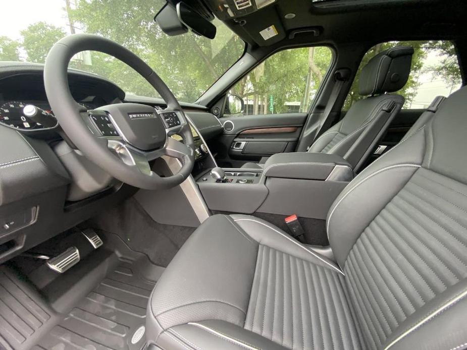 new 2024 Land Rover Discovery car, priced at $75,112