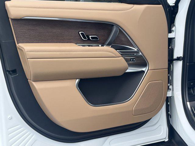 new 2025 Land Rover Range Rover car, priced at $129,205