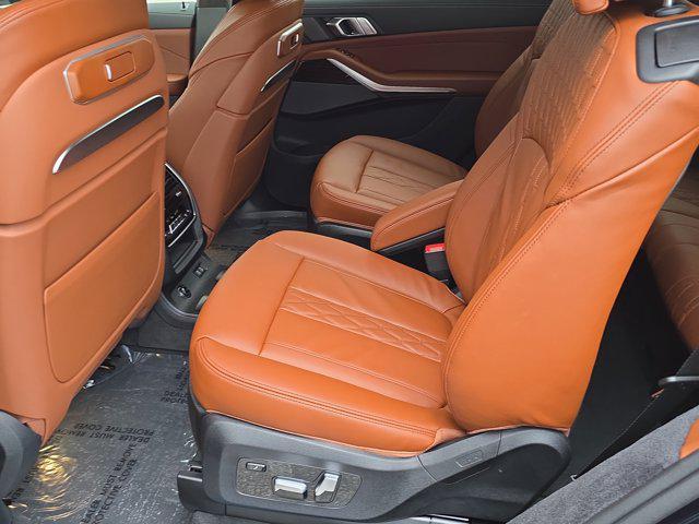 new 2026 BMW X7 car, priced at $122,575