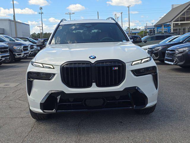 new 2025 BMW X7 car, priced at $117,525