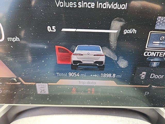 used 2024 BMW 740 car