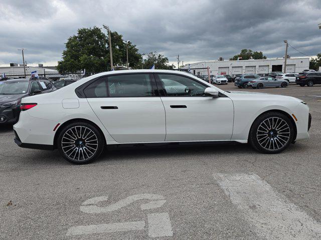 new 2025 BMW 760 car, priced at $129,735