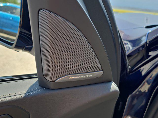 new 2026 BMW X7 car, priced at $108,275