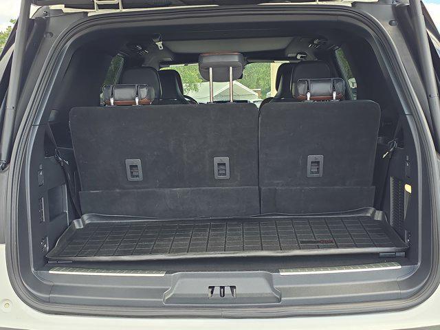 used 2022 Lincoln Navigator car, priced at $60,000