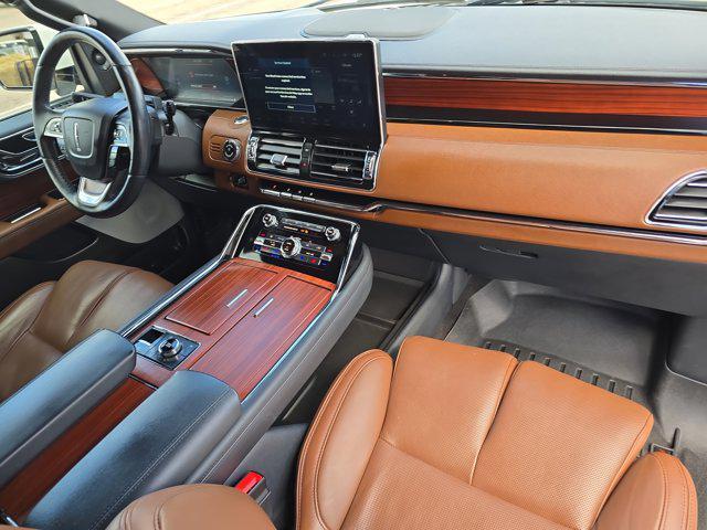 used 2022 Lincoln Navigator car, priced at $60,000
