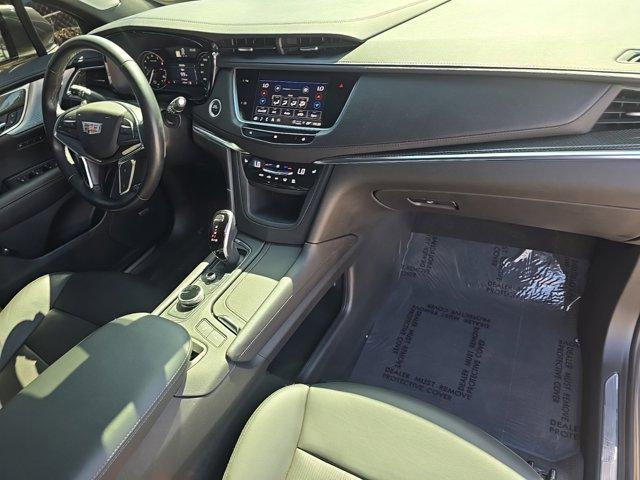 used 2021 Cadillac XT5 car, priced at $31,121