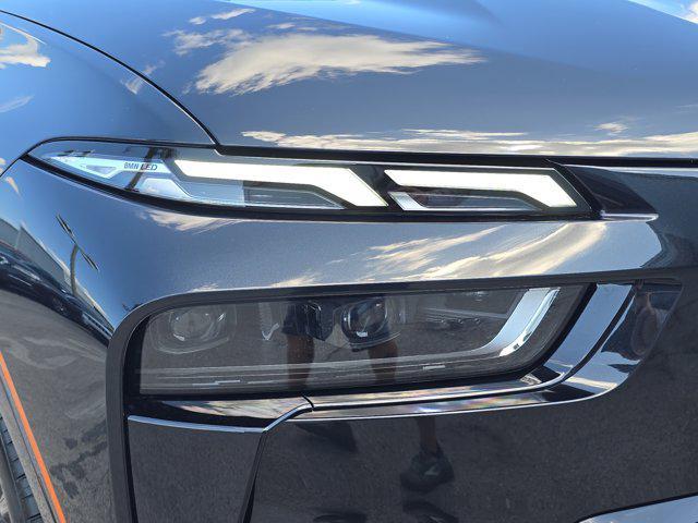 new 2026 BMW X7 car, priced at $101,275
