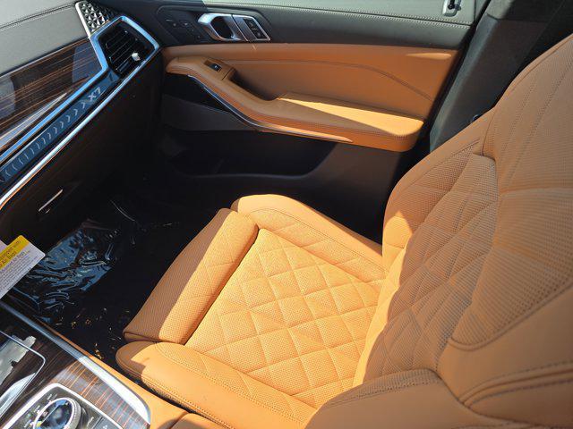 new 2026 BMW X7 car, priced at $101,275