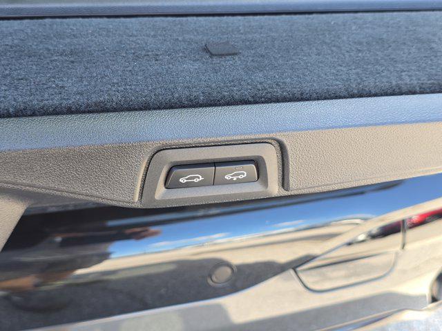 new 2026 BMW X7 car, priced at $101,275
