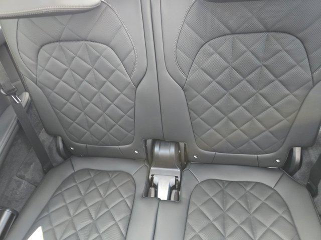 new 2026 BMW X7 car, priced at $89,175