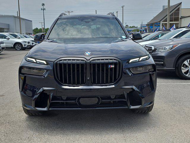 new 2026 BMW X7 car, priced at $123,335