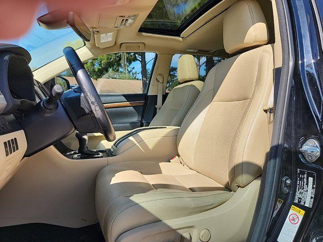 used 2018 Toyota Highlander car, priced at $21,947