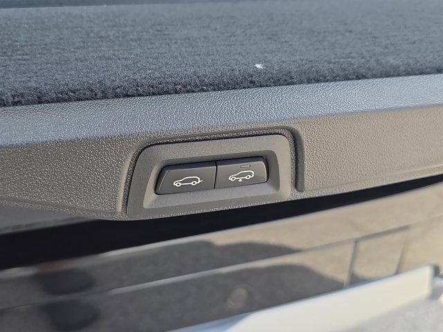 new 2026 BMW X7 car, priced at $96,325
