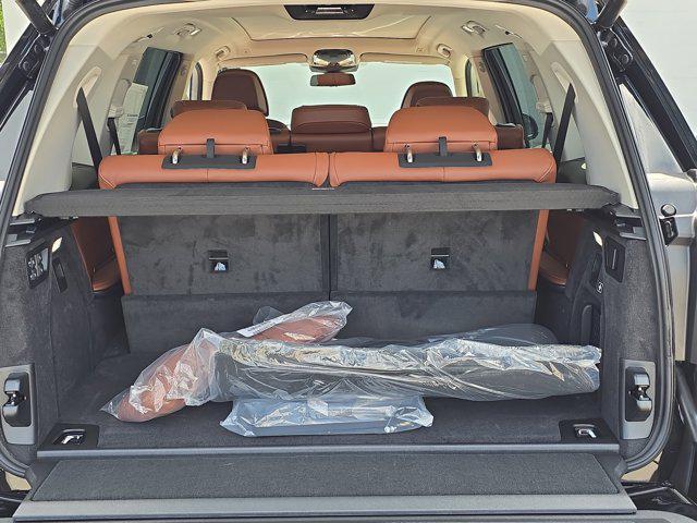 new 2026 BMW X7 car, priced at $96,325