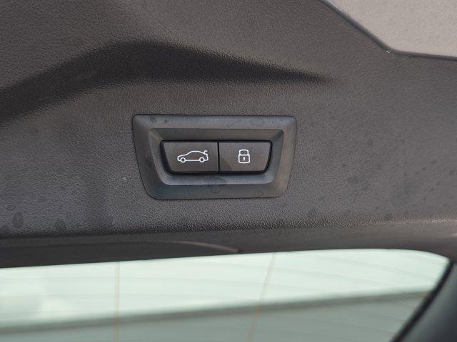used 2025 BMW X7 car, priced at $83,417