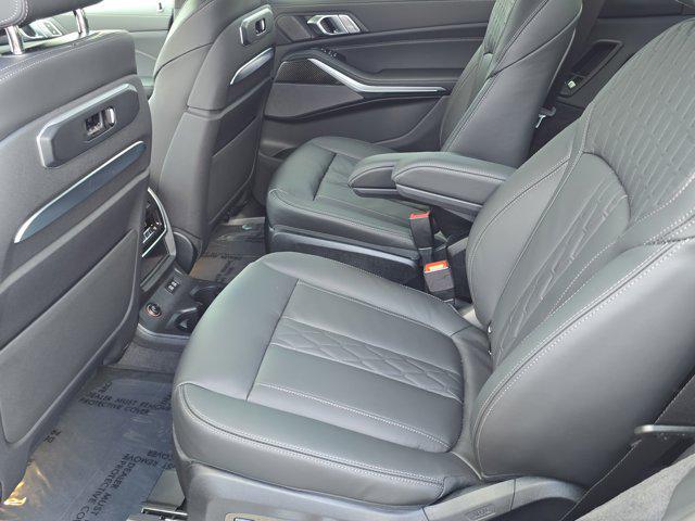 new 2026 BMW X7 car, priced at $123,635