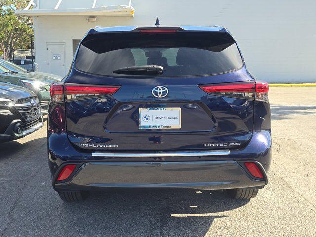 used 2020 Toyota Highlander car, priced at $29,288