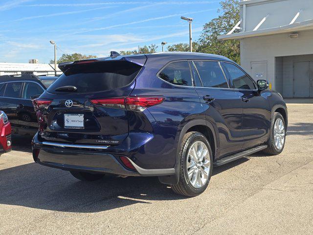 used 2020 Toyota Highlander car, priced at $29,288