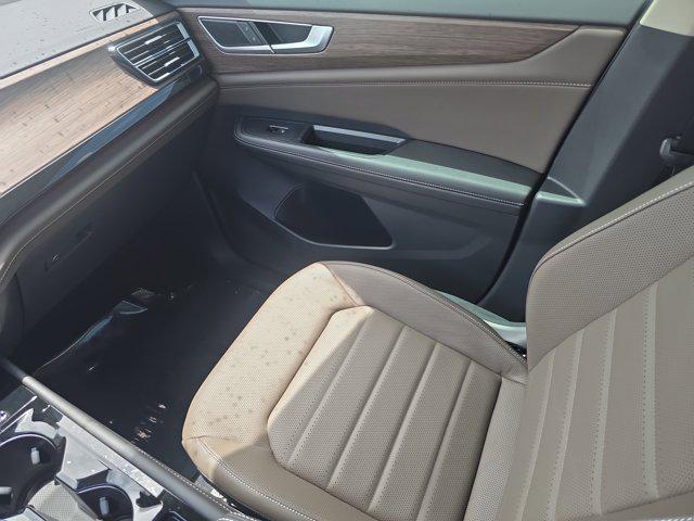 used 2025 Volkswagen Atlas car, priced at $44,987