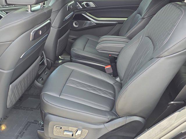 new 2026 BMW ALPINA XB7 car, priced at $163,475