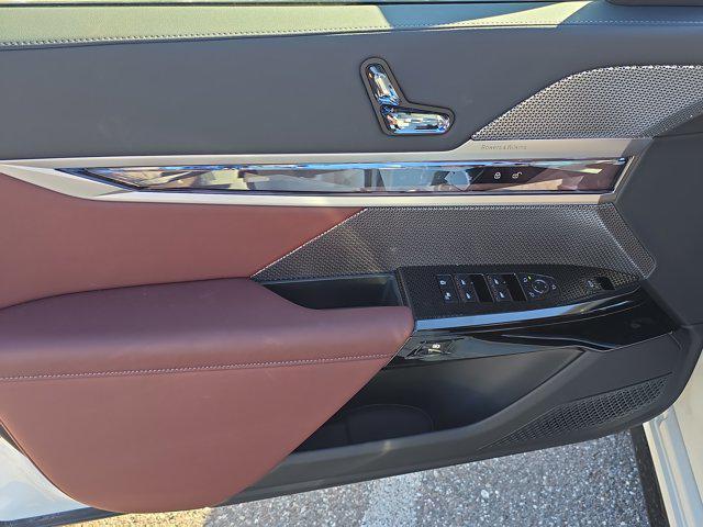 new 2026 BMW i7 car, priced at $116,925