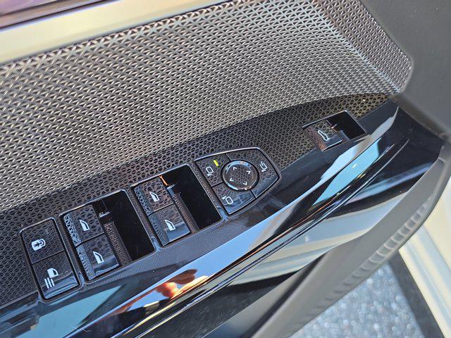 new 2026 BMW i7 car, priced at $116,925