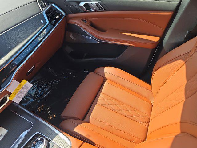 new 2026 BMW ALPINA XB7 car, priced at $163,475