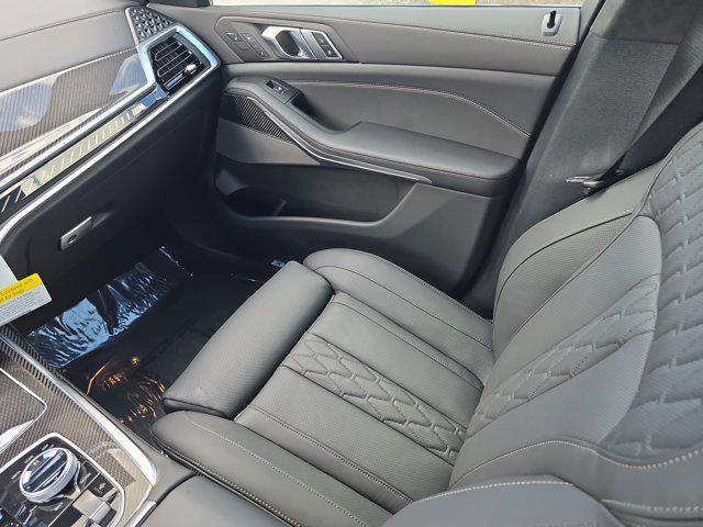 new 2026 BMW X7 car, priced at $123,635