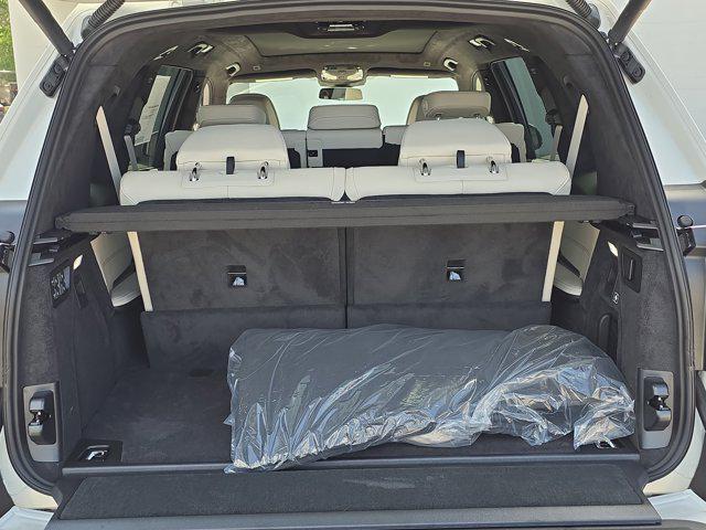 new 2026 BMW X7 car, priced at $102,125