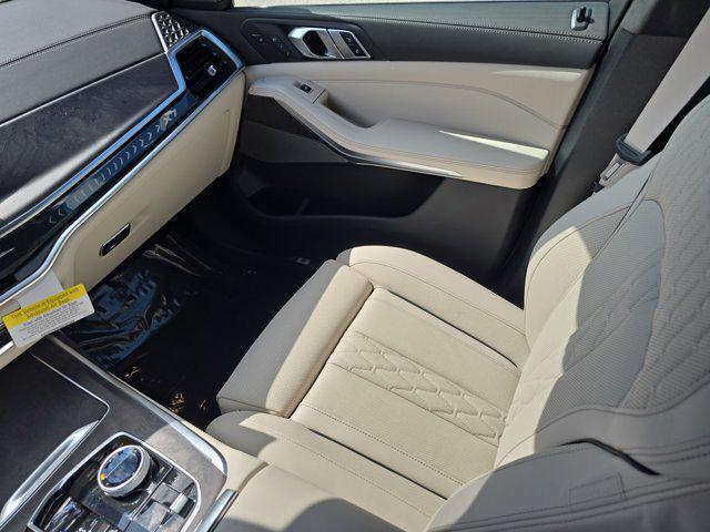 new 2026 BMW X7 car, priced at $102,125