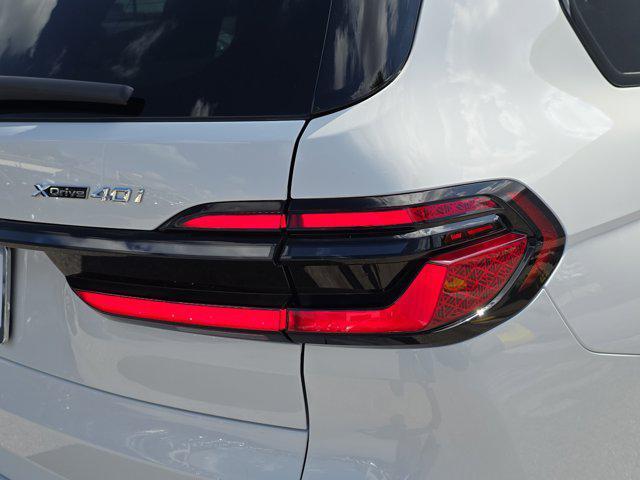 new 2026 BMW X7 car, priced at $102,125