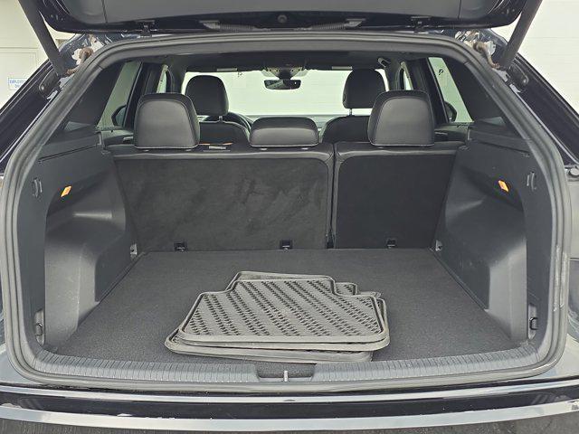 used 2020 Volkswagen Atlas Cross Sport car, priced at $26,549