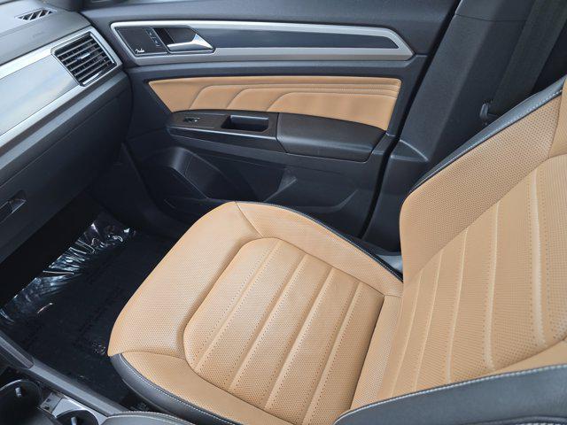 used 2020 Volkswagen Atlas Cross Sport car, priced at $26,549