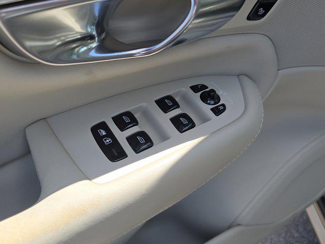 used 2020 Volvo XC90 car, priced at $29,712