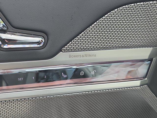 new 2025 BMW 740 car, priced at $104,485
