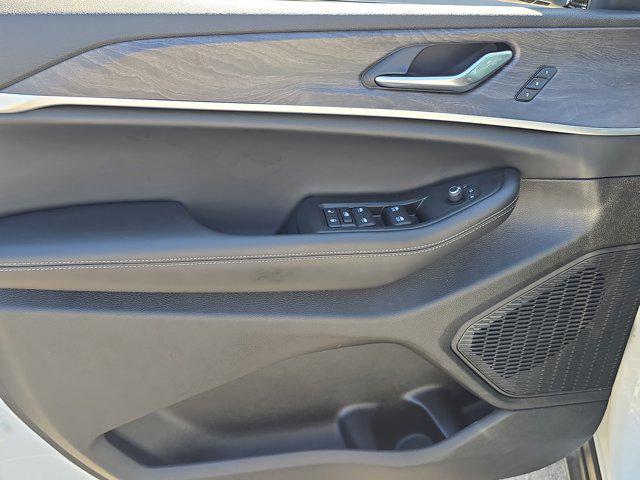 used 2025 Jeep Grand Cherokee L car, priced at $45,694