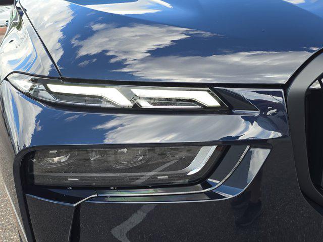 new 2026 BMW X7 car, priced at $101,625