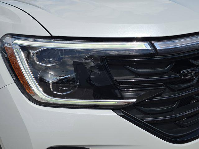 used 2025 Volkswagen Atlas Cross Sport car, priced at $45,000